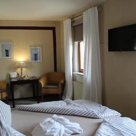 苏姆季妮科格布姆酒店 酒店