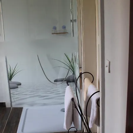 苏姆季妮科格布姆酒店 3*