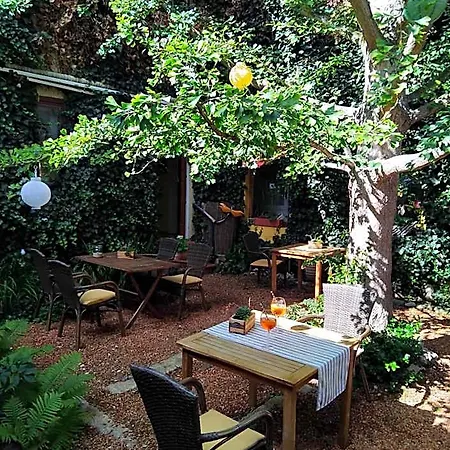 苏姆季妮科格布姆酒店 3*