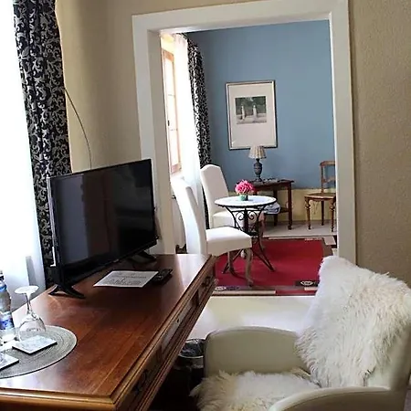 酒店 苏姆季妮科格布姆酒店 3*